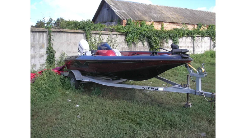 NITRO XL 700 2000 - 2