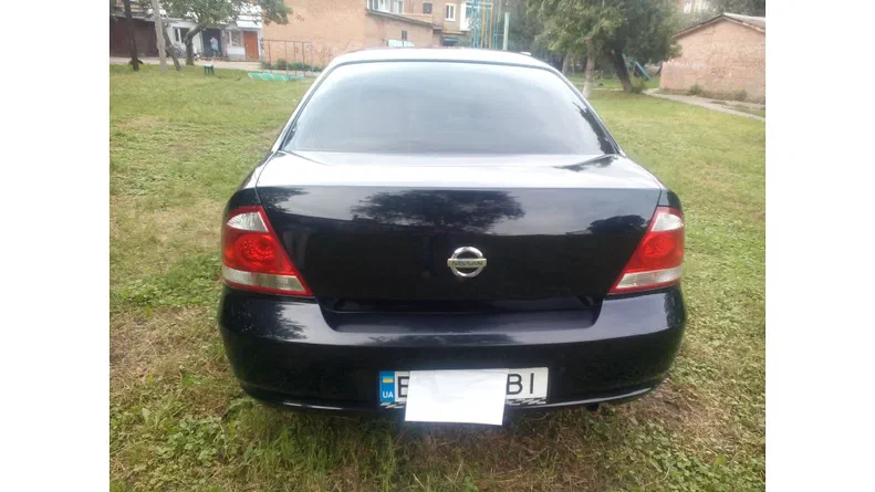 Nissan Sunny 2008