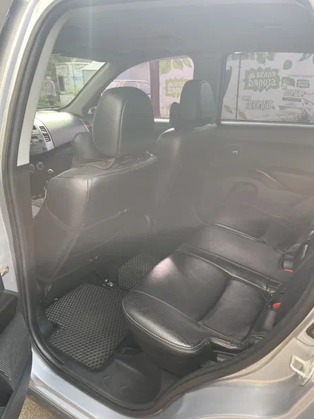 Mitsubishi Outlander 2007 - 8