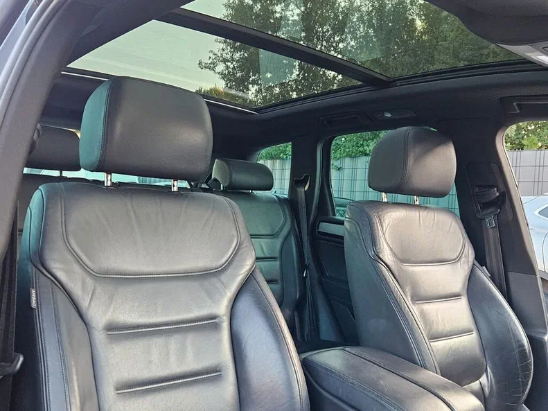 Volkswagen Touareg 2012 - 13