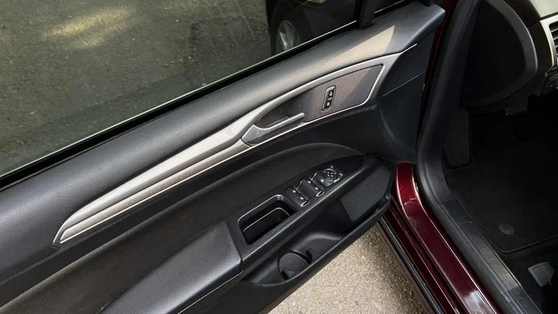 Ford Fusion (North America) 2016 - 7