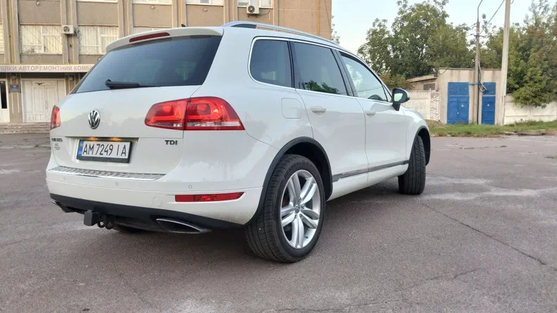 Volkswagen Touareg 2011 - 10
