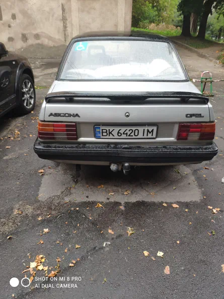 Opel Ascona 1984