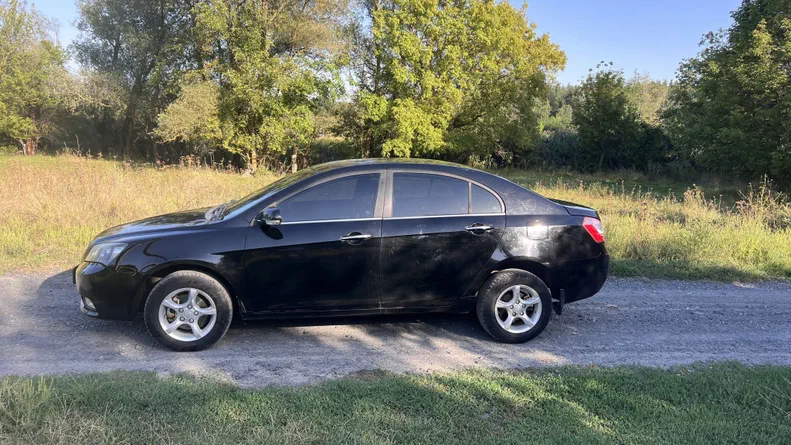 Geely Emgrand EC7 2014