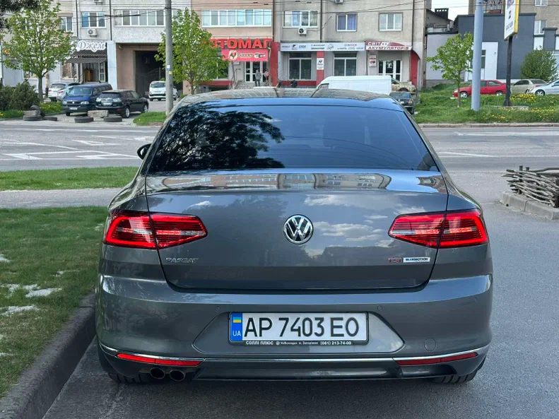 Volkswagen Passat 2017 - 10