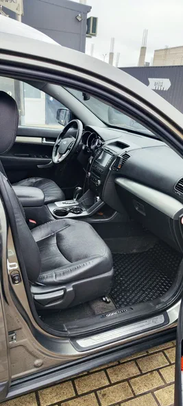 Kia Sorento 2012 - 7