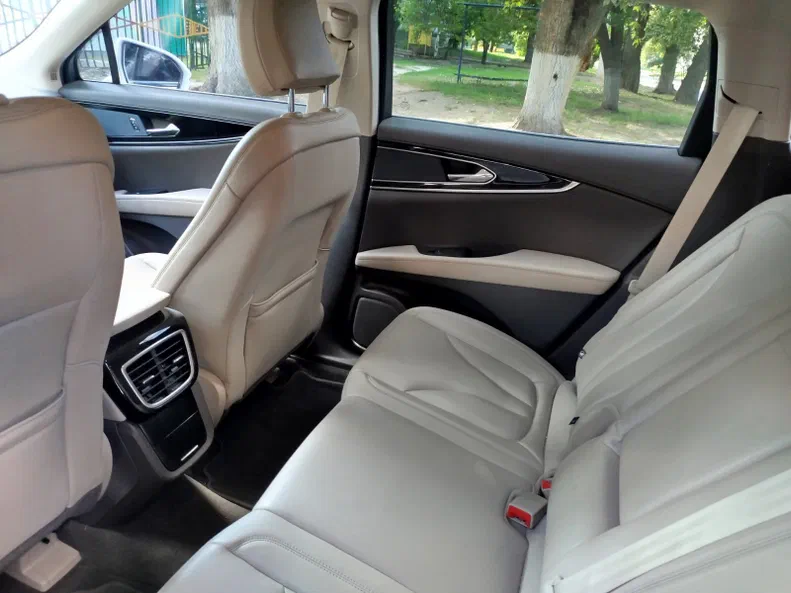 Lincoln Nautilus 2022 - 8