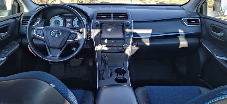 Toyota Camry 2016 - 12