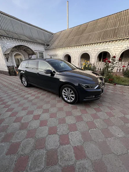 Volkswagen Passat 2017 - 21