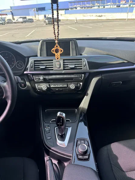 BMW 3 серии 2017