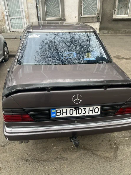 Mercedes-Benz W124 1990 - 6