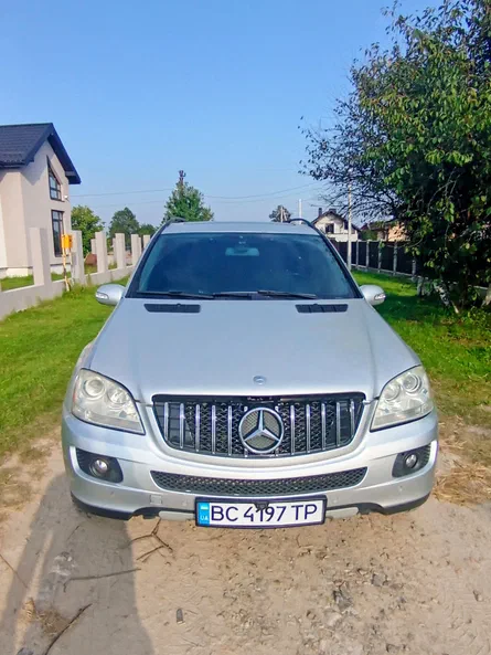 Mercedes-Benz M-Клас 2005 - 6