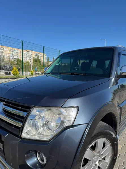 Mitsubishi Pajero 2008 - 14