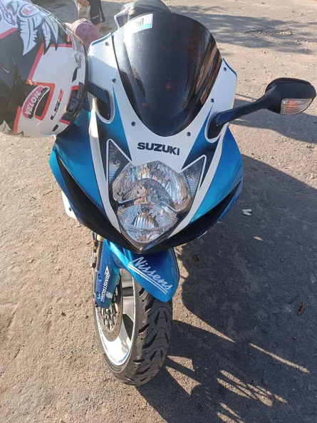 Suzuki GSX-R 600 2014 - 7