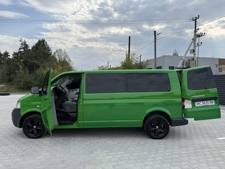 Volkswagen Transporter 2009 - 29