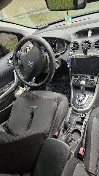 Peugeot 308 2010 - 6