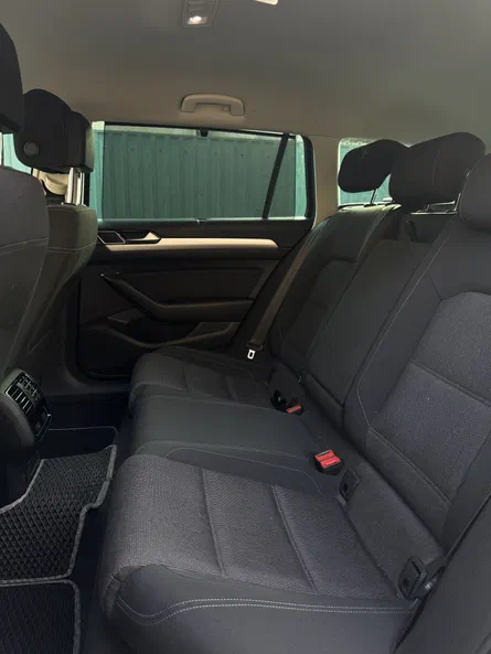 Volkswagen Passat 2017 - 18