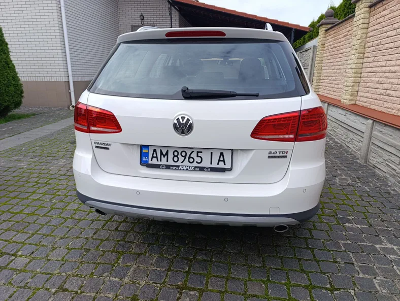Volkswagen Passat 2014 - 13