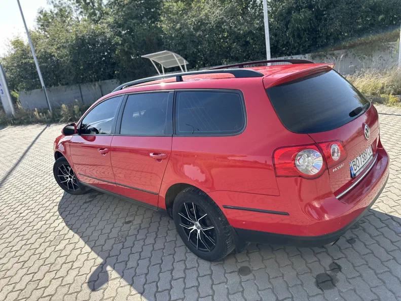 Volkswagen Passat 2010 - 18