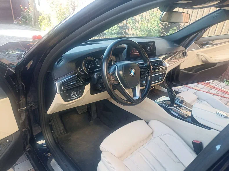 BMW 7 серии 2018