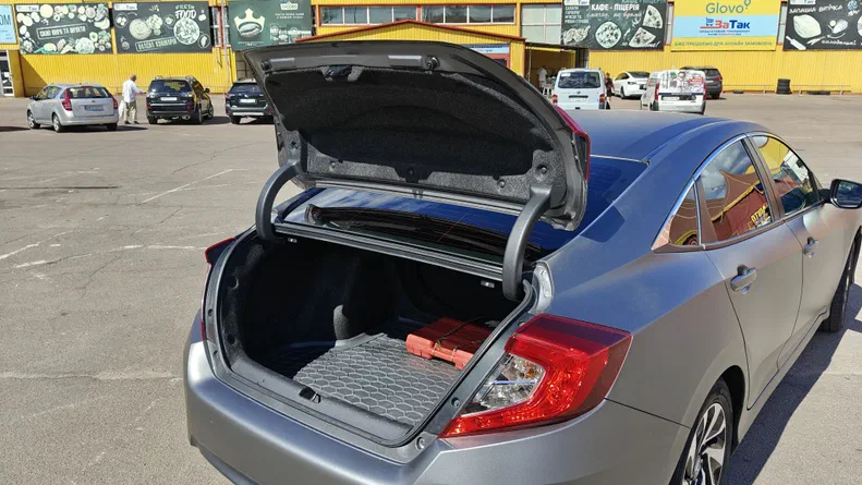 Honda Civic 2018 - 13