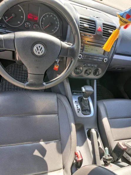Volkswagen Jetta 2006 - 8