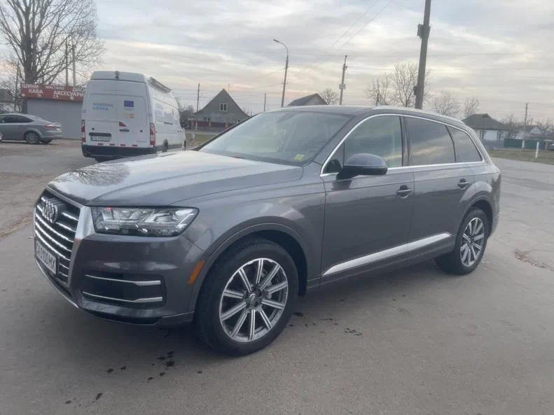 Audi Q7 2019 - 7