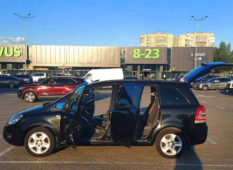 Opel Zafira 2012 - 6