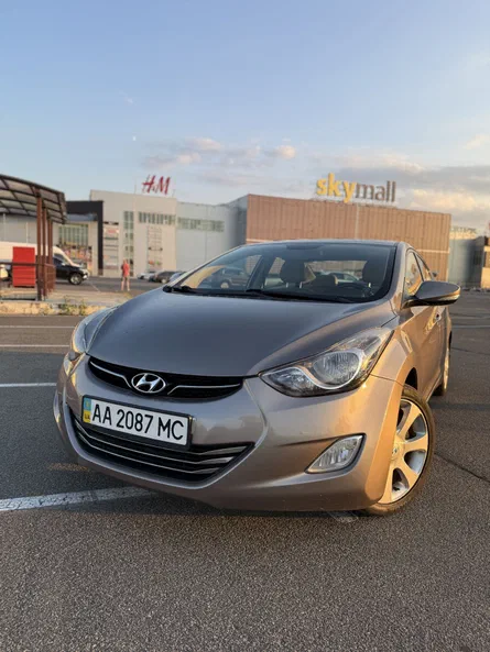 Hyundai Elantra 2012 - 13