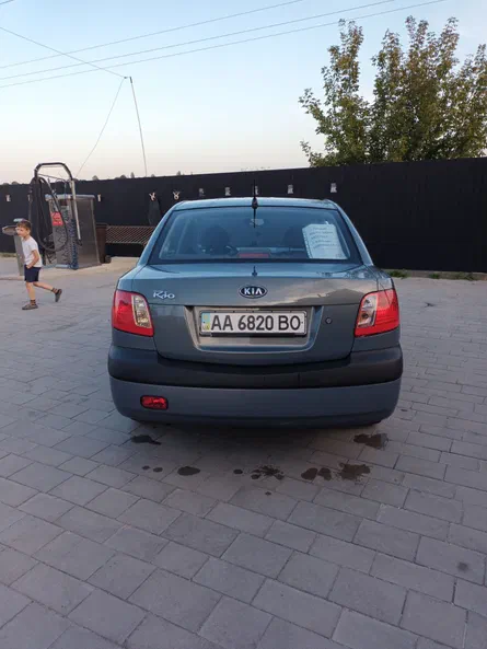 Kia Rio 2006 - 10