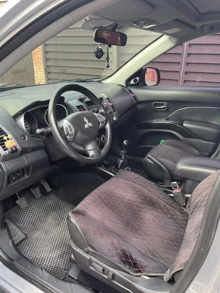 Mitsubishi Outlander 2007 - 10