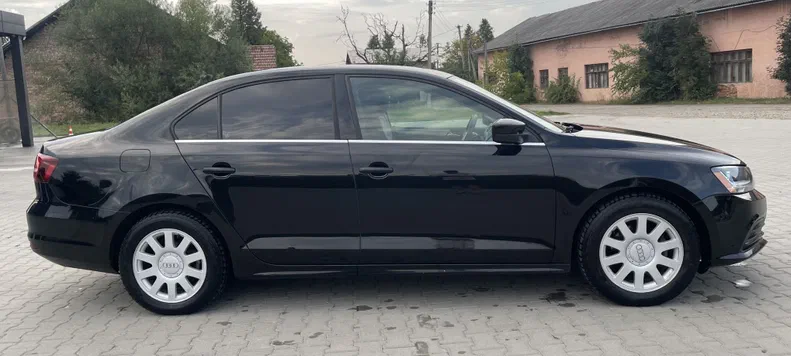 Volkswagen Jetta 2017 - 11