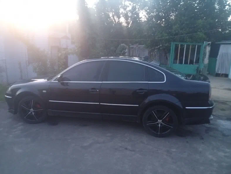 Volkswagen Passat 2003 - 8