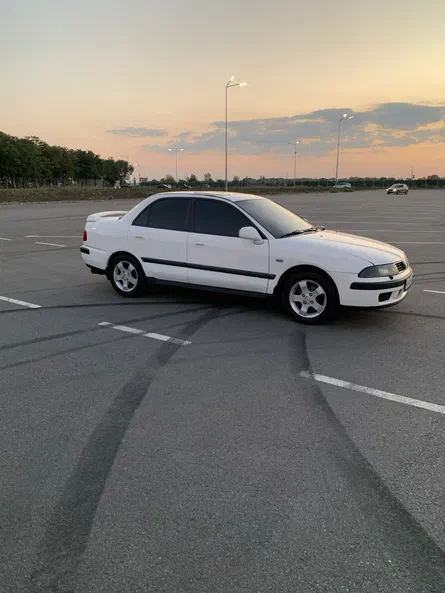 Mitsubishi Carisma 2002 - 5