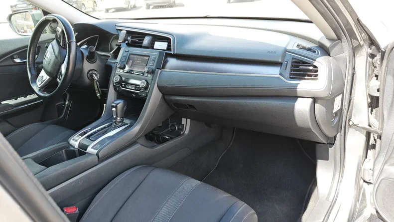 Honda Civic 2018 - 17