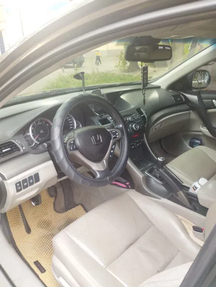 Honda Accord 2009 - 8