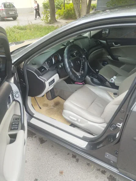 Honda Accord 2009 - 9