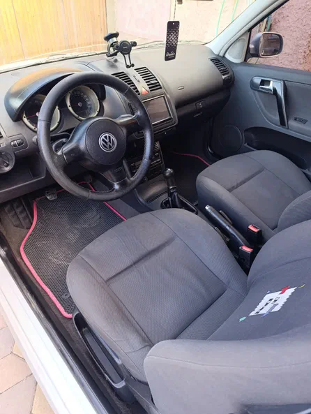 Volkswagen Polo 2000 - 10