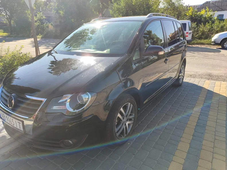 Volkswagen Touran 2009 - 17