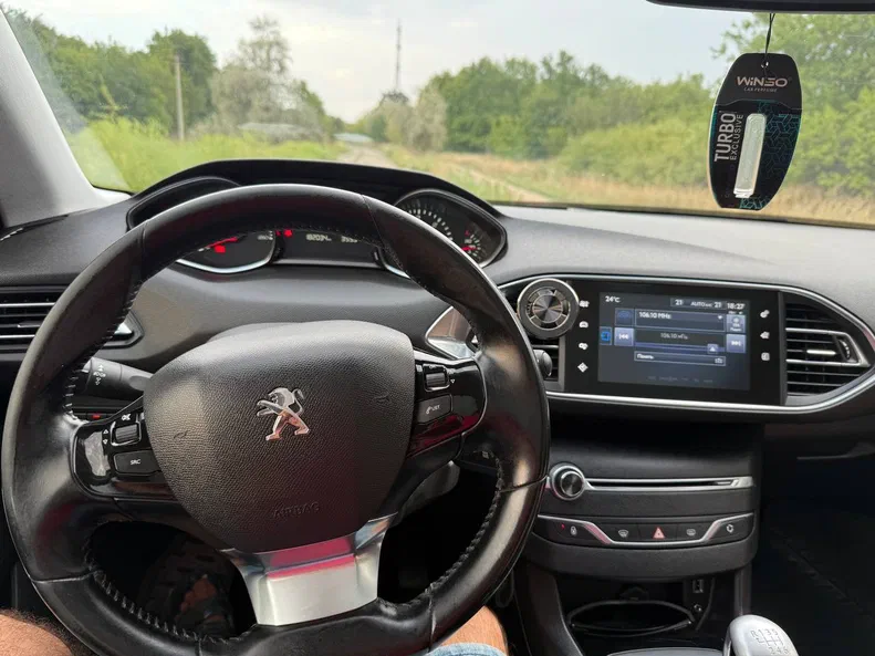 Peugeot 308 2015 - 13