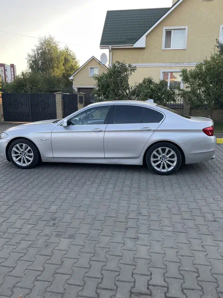 BMW 5 серии 2010