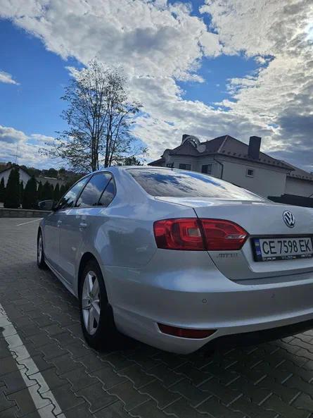 Volkswagen Jetta 2011 - 11