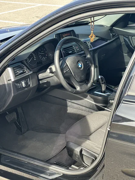 BMW 3 серии 2017