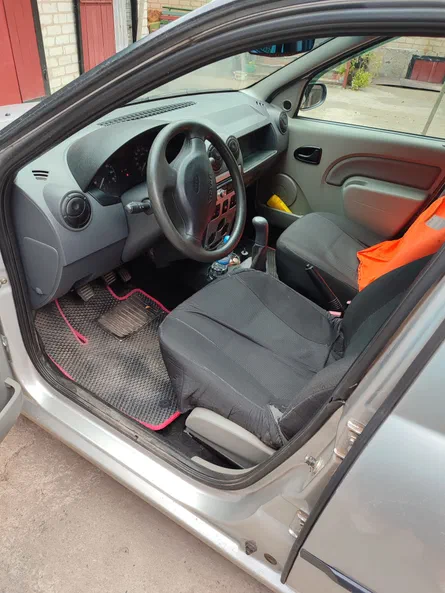 Dacia Logan 2008 - 17