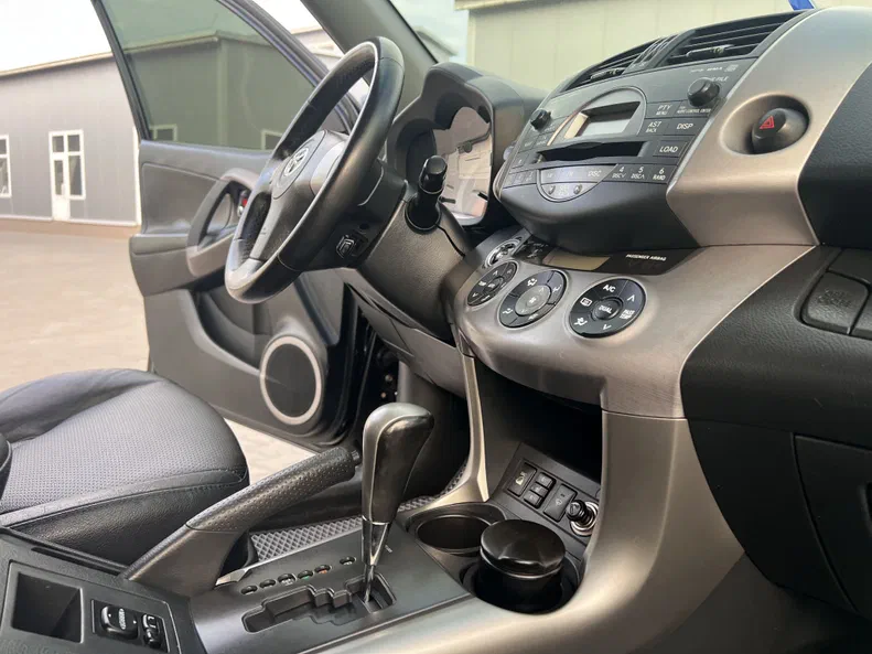 Toyota RAV4 2008 - 11