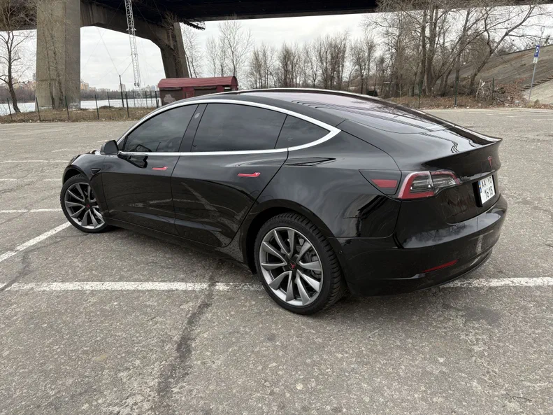 Tesla Model 3 2019 - 15