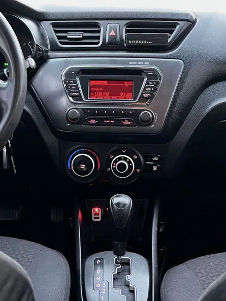 Kia Rio 2013 - 7
