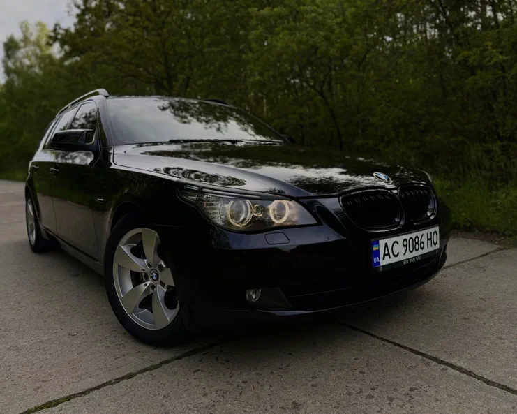 BMW 5 серія 2010 - 7
