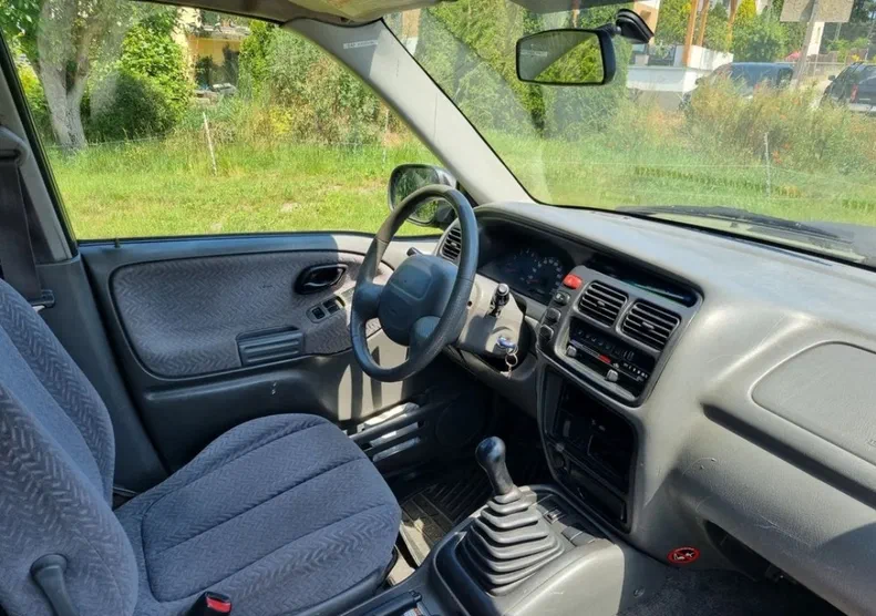 Suzuki Grand Vitara 2005 - 5