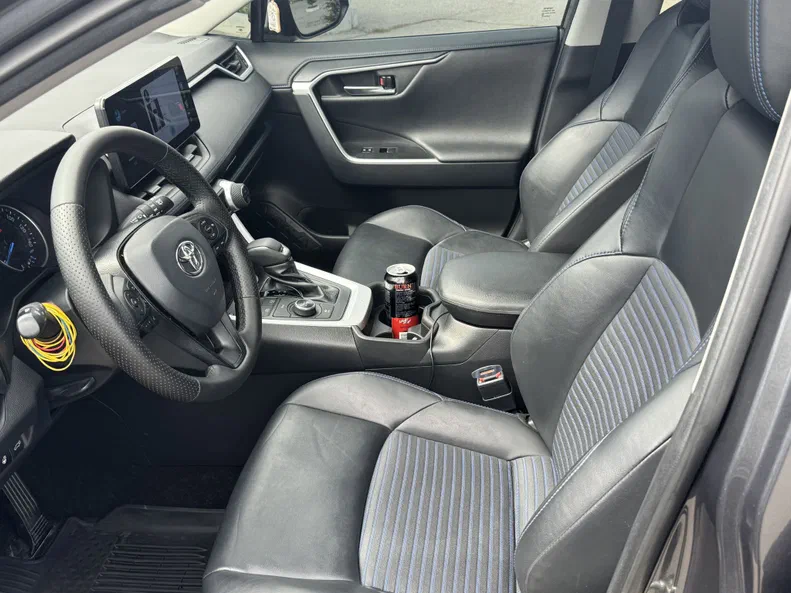 Toyota RAV4 2019 - 16